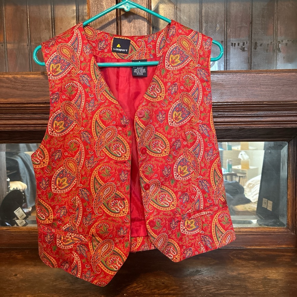 Medium red vest